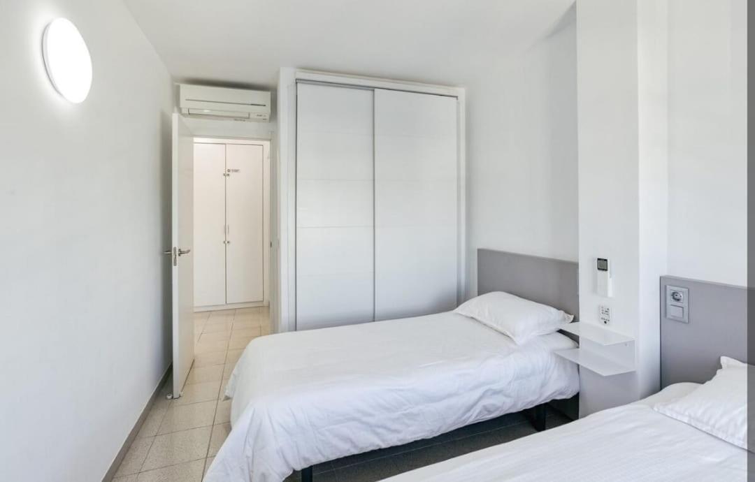 Apartamento Con Vistas A Mar Y Canal. Empuriabrava Bagian luar foto